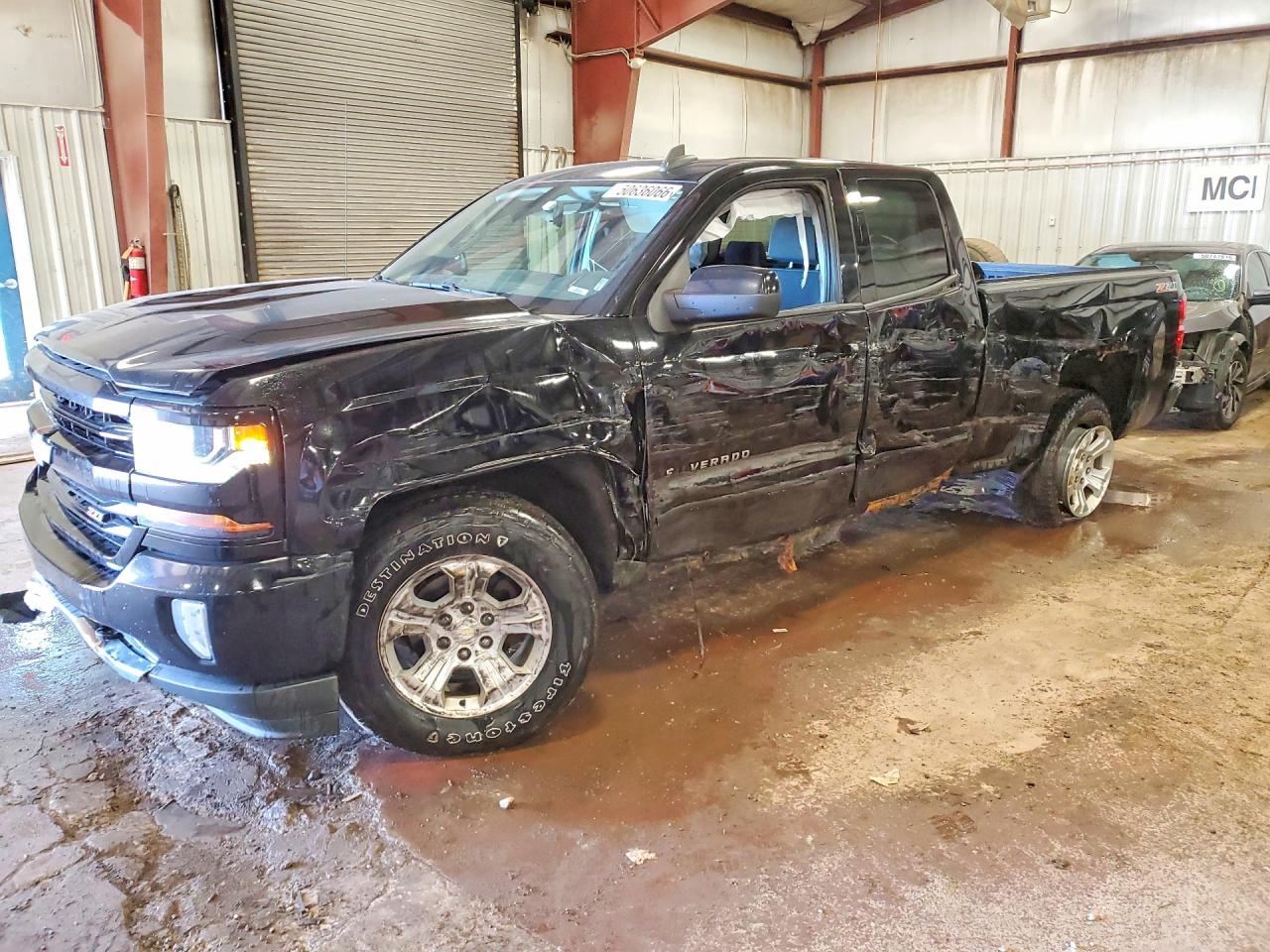 Salvage Chevrolet Silverado Image