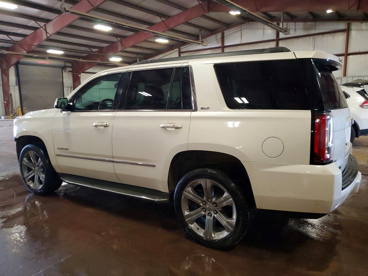 GMC Yukon Slt