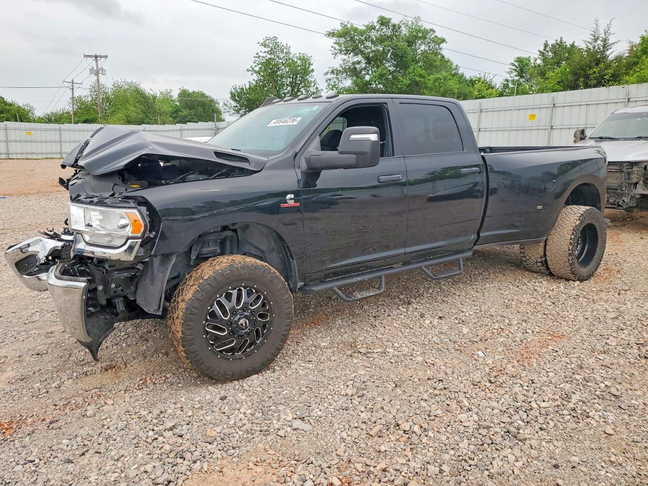 Salvage Ram 3500 Image