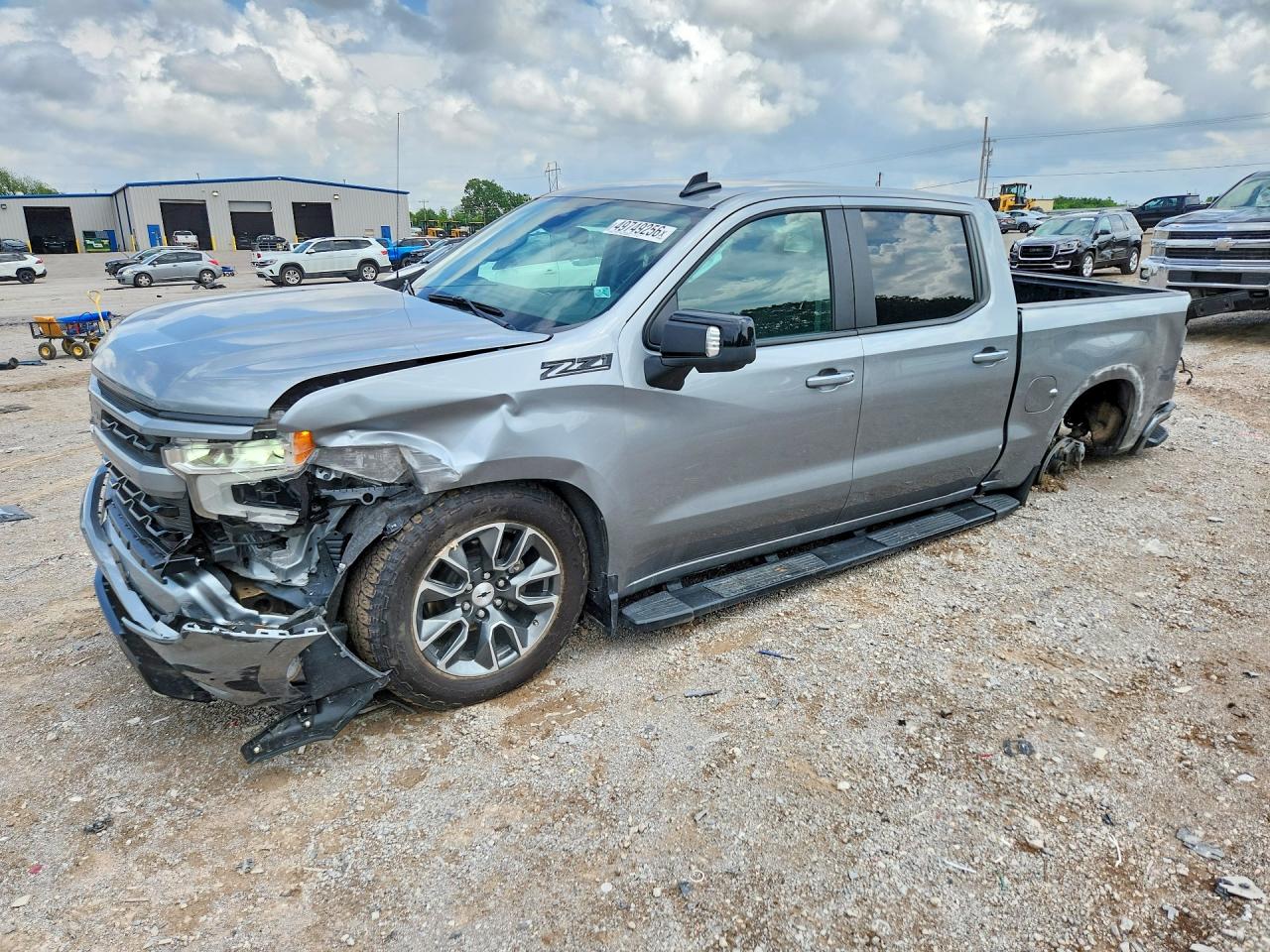 Salvage Chevrolet Silverado Image