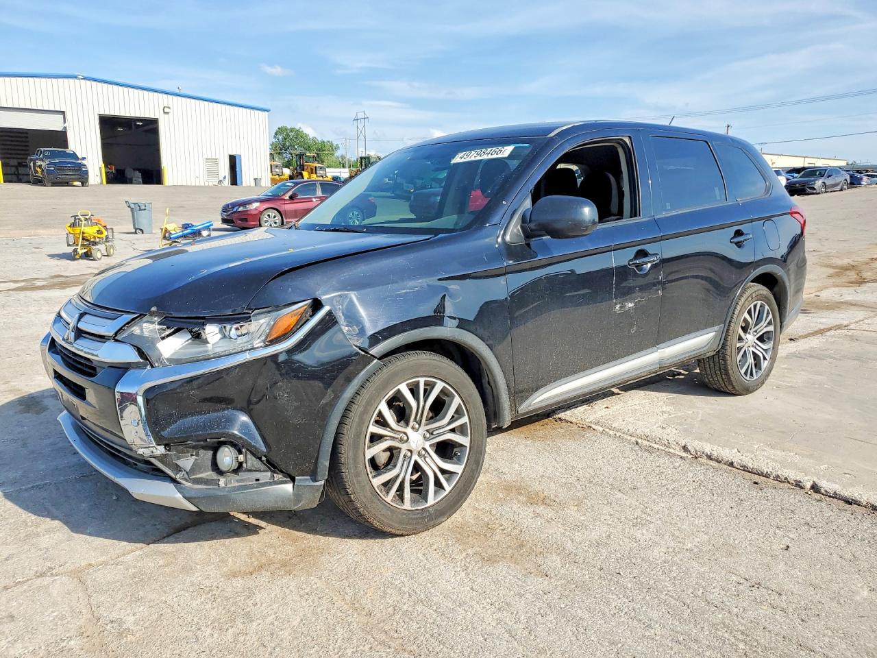 Salvage Mitsubishi Outlander Image