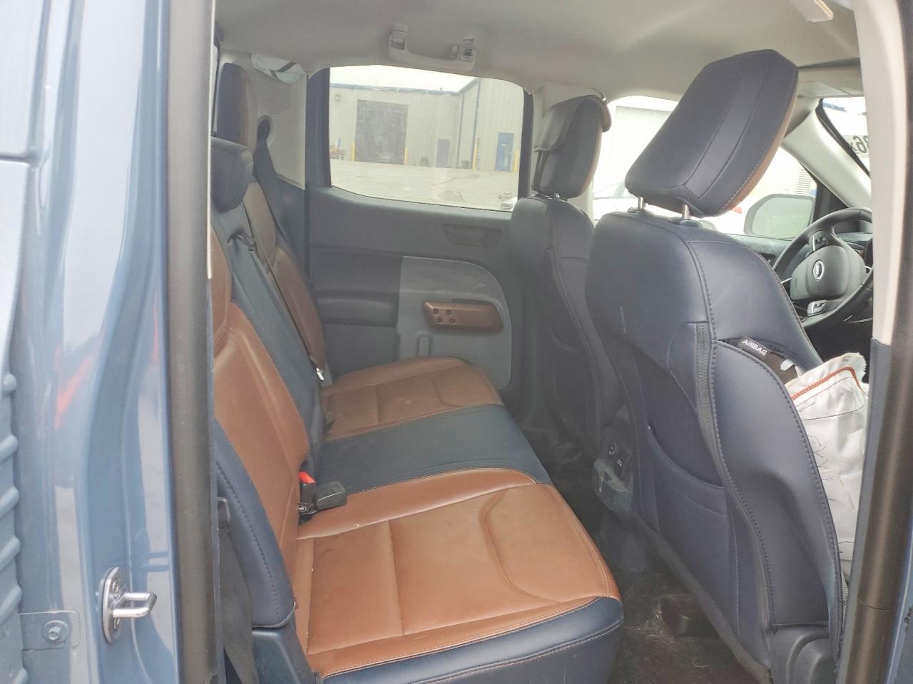 Ford Maverick Lariat