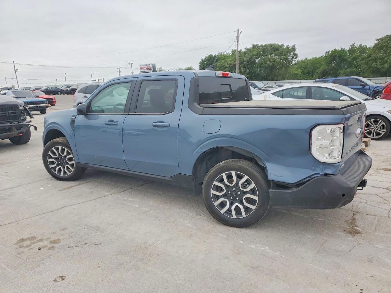 Ford Maverick Lariat