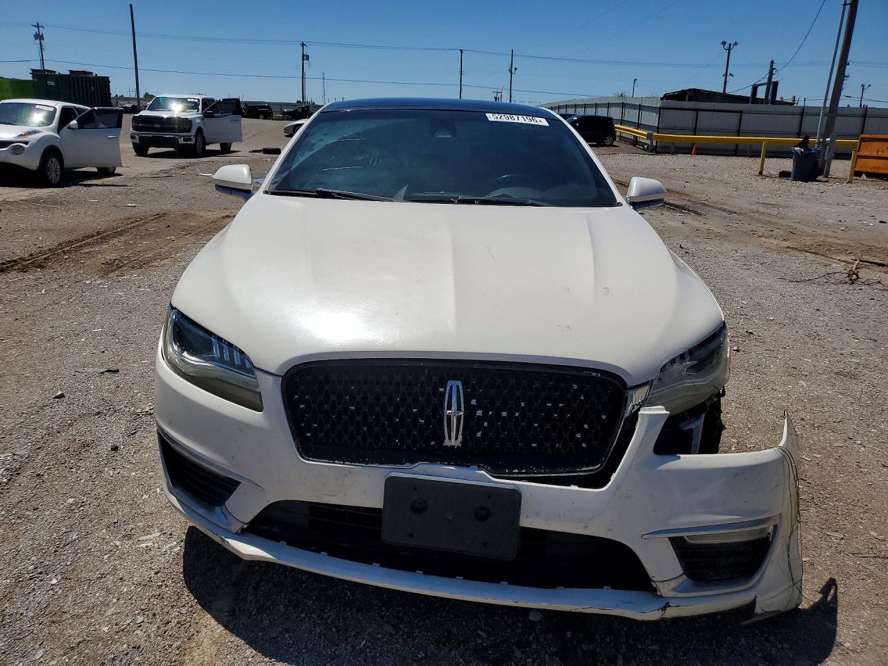 Lincoln MKZ Reserve