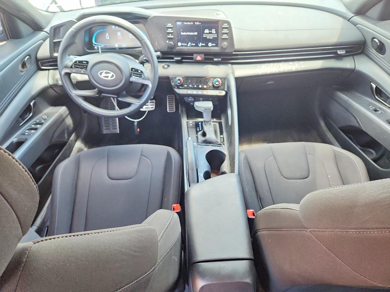 Hyundai ELANTRA Sel Sport