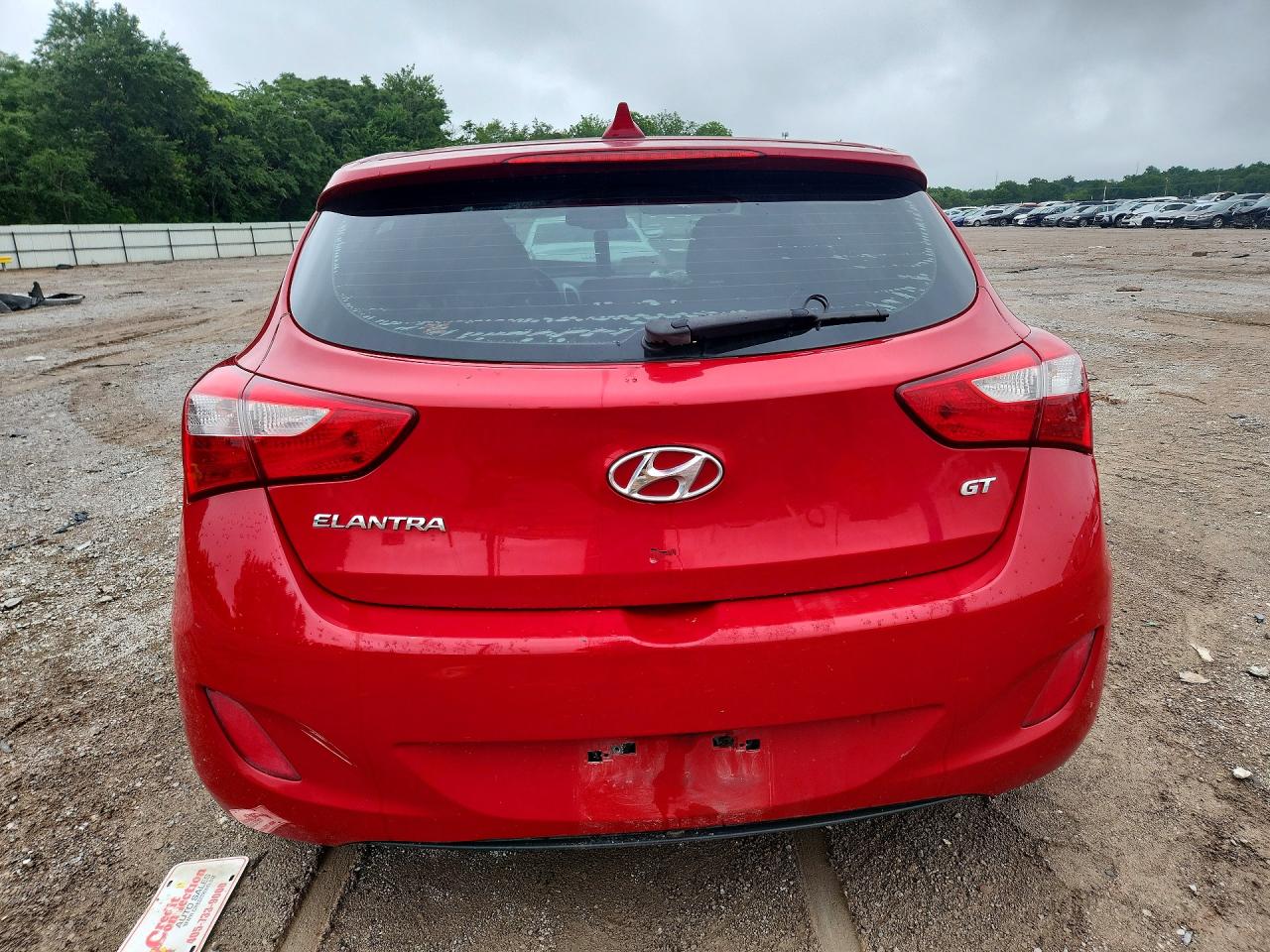 Hyundai ELANTRA Base