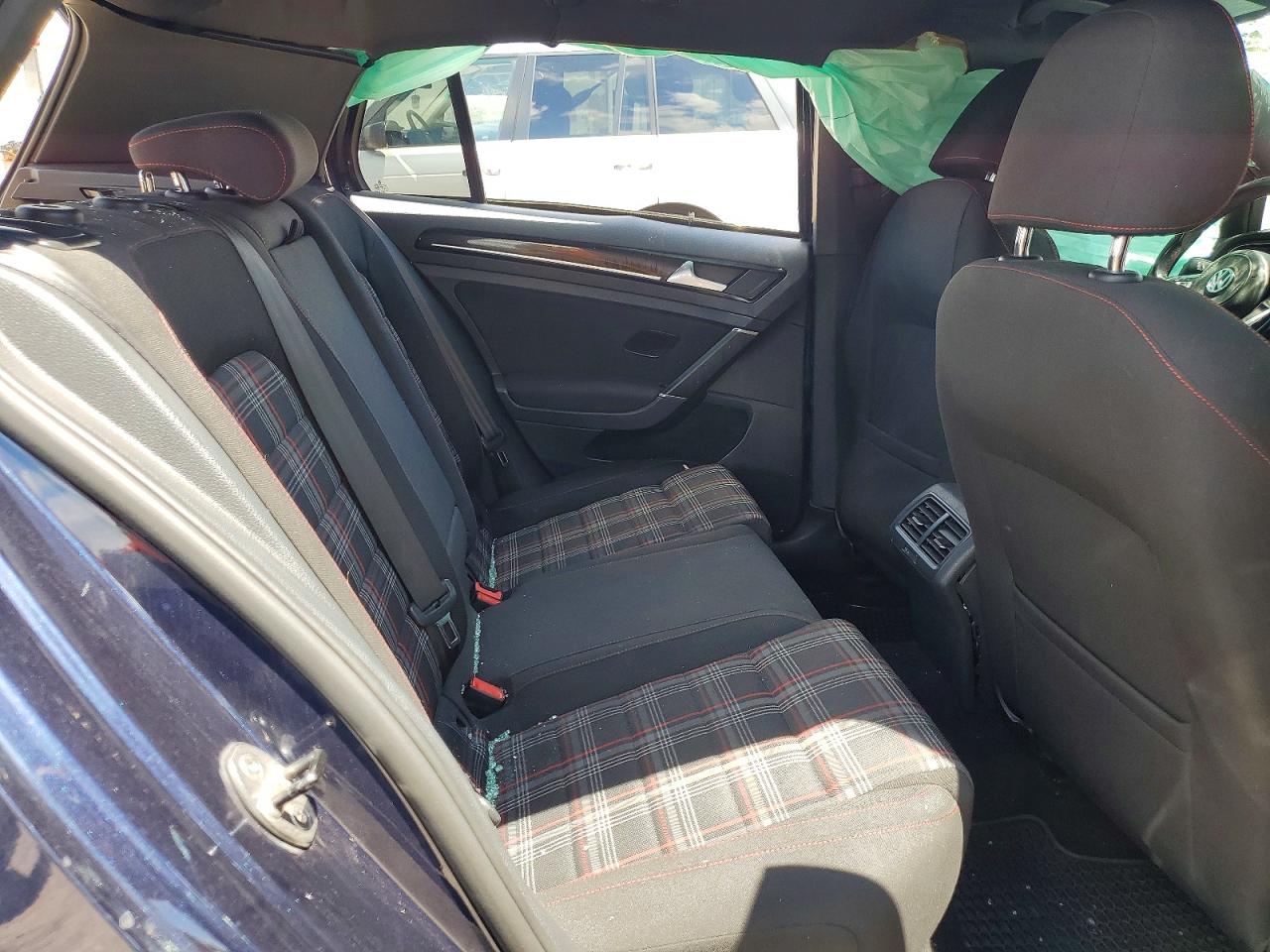 Volkswagen GTI S