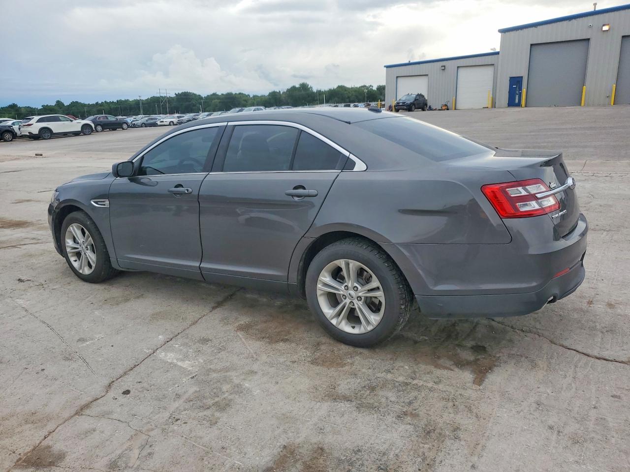 Ford Taurus Se