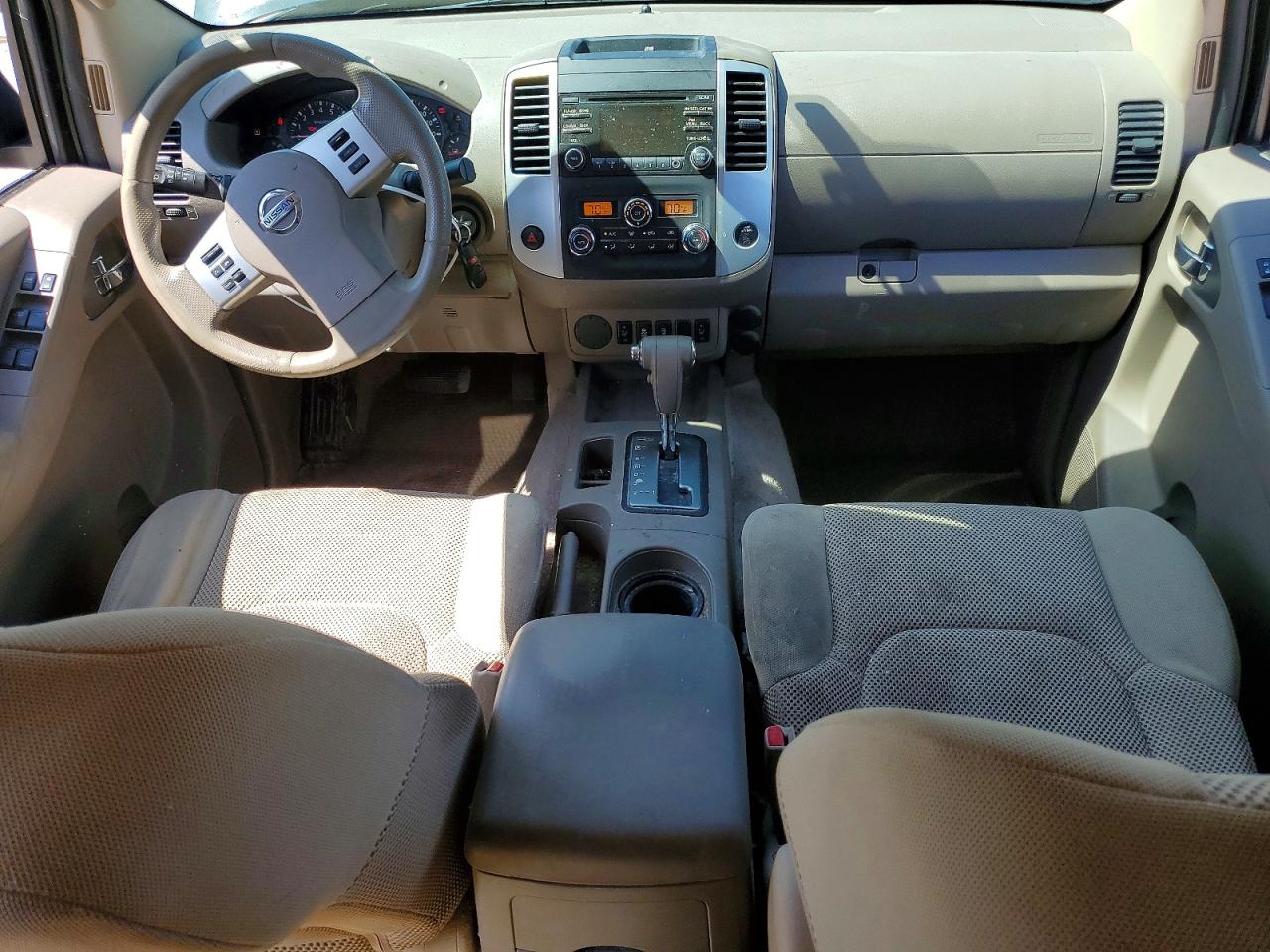 Nissan Frontier S