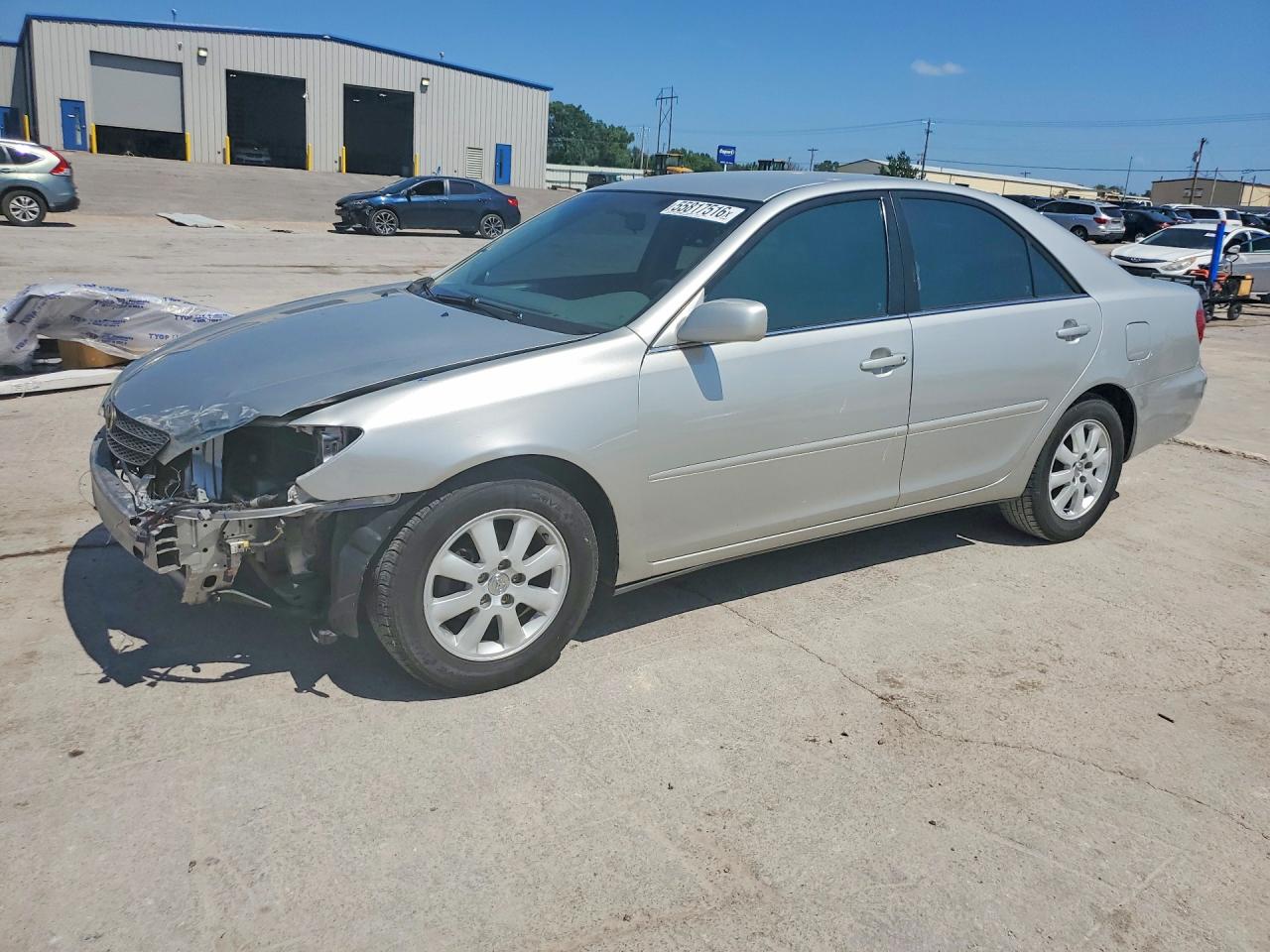 Salvage Toyota Camry Image