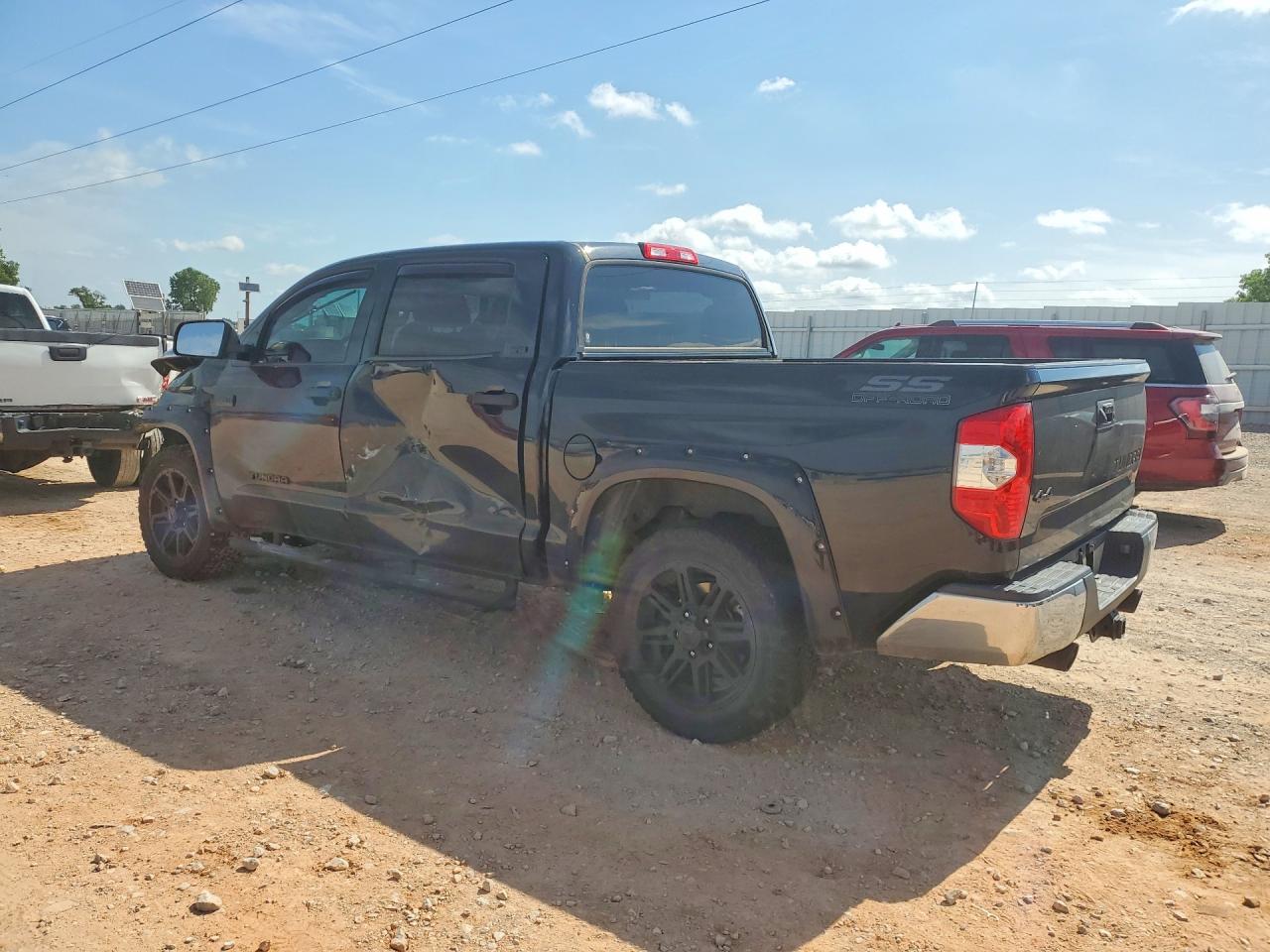 Toyota Tundra Crewmax Sr5