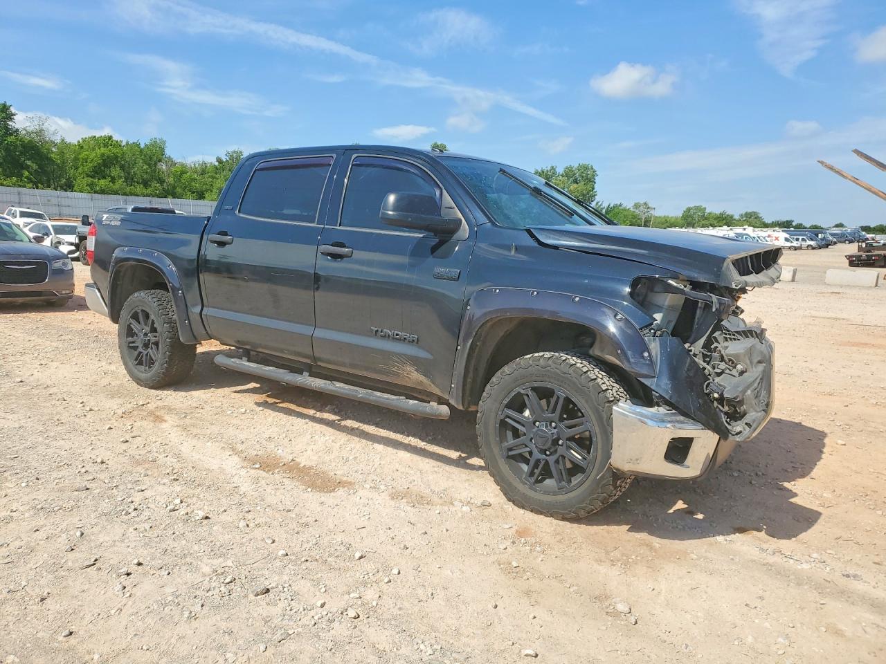 Toyota Tundra Crewmax Sr5