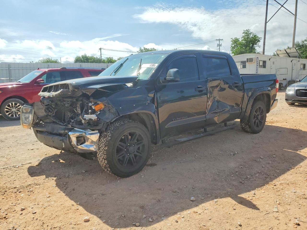 Salvage Toyota Tundra Image