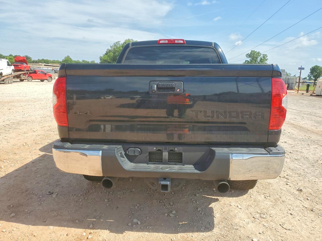 Toyota Tundra Crewmax Sr5