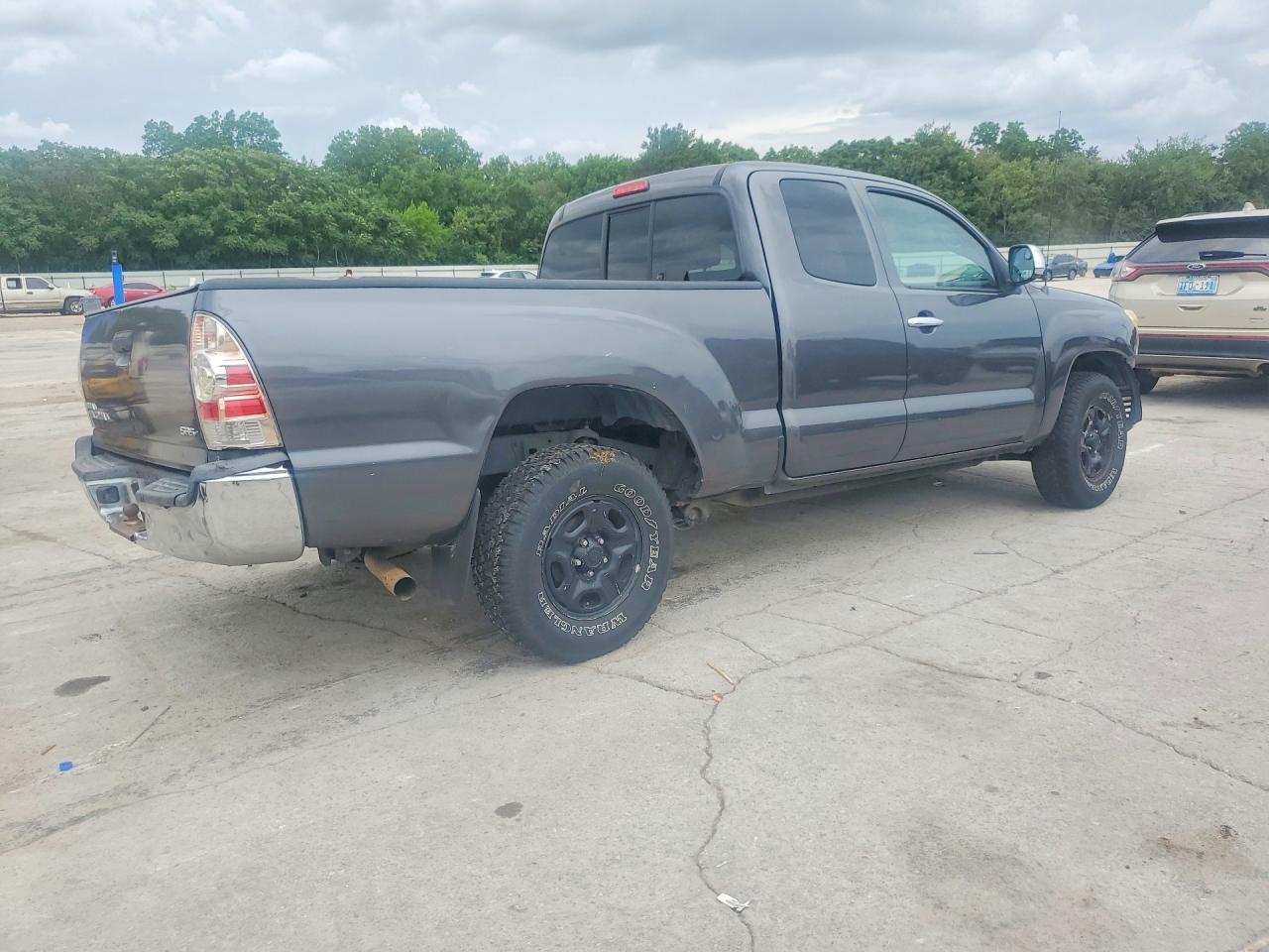 Toyota Tacoma Access Cab