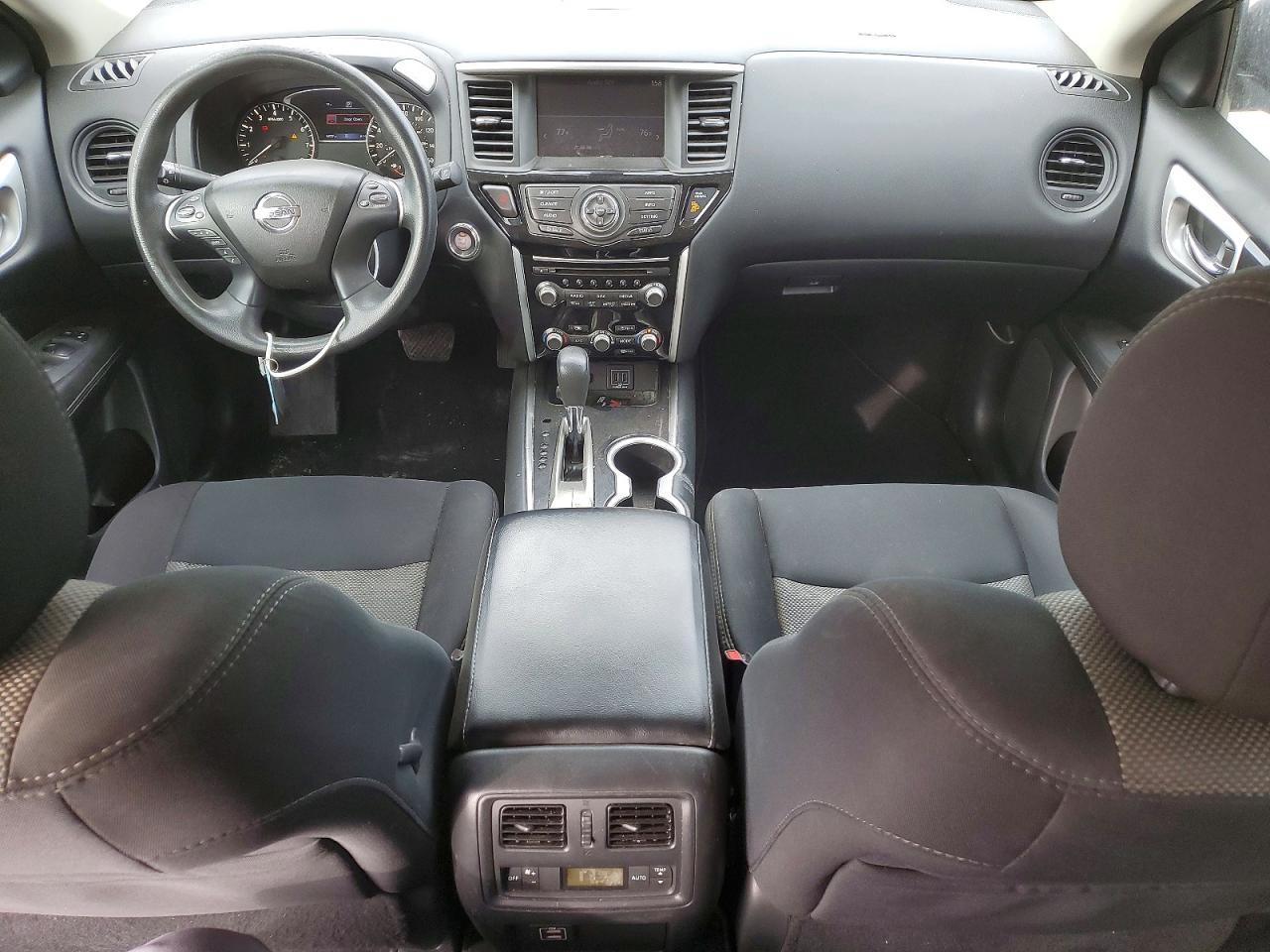 Nissan Pathfinder S