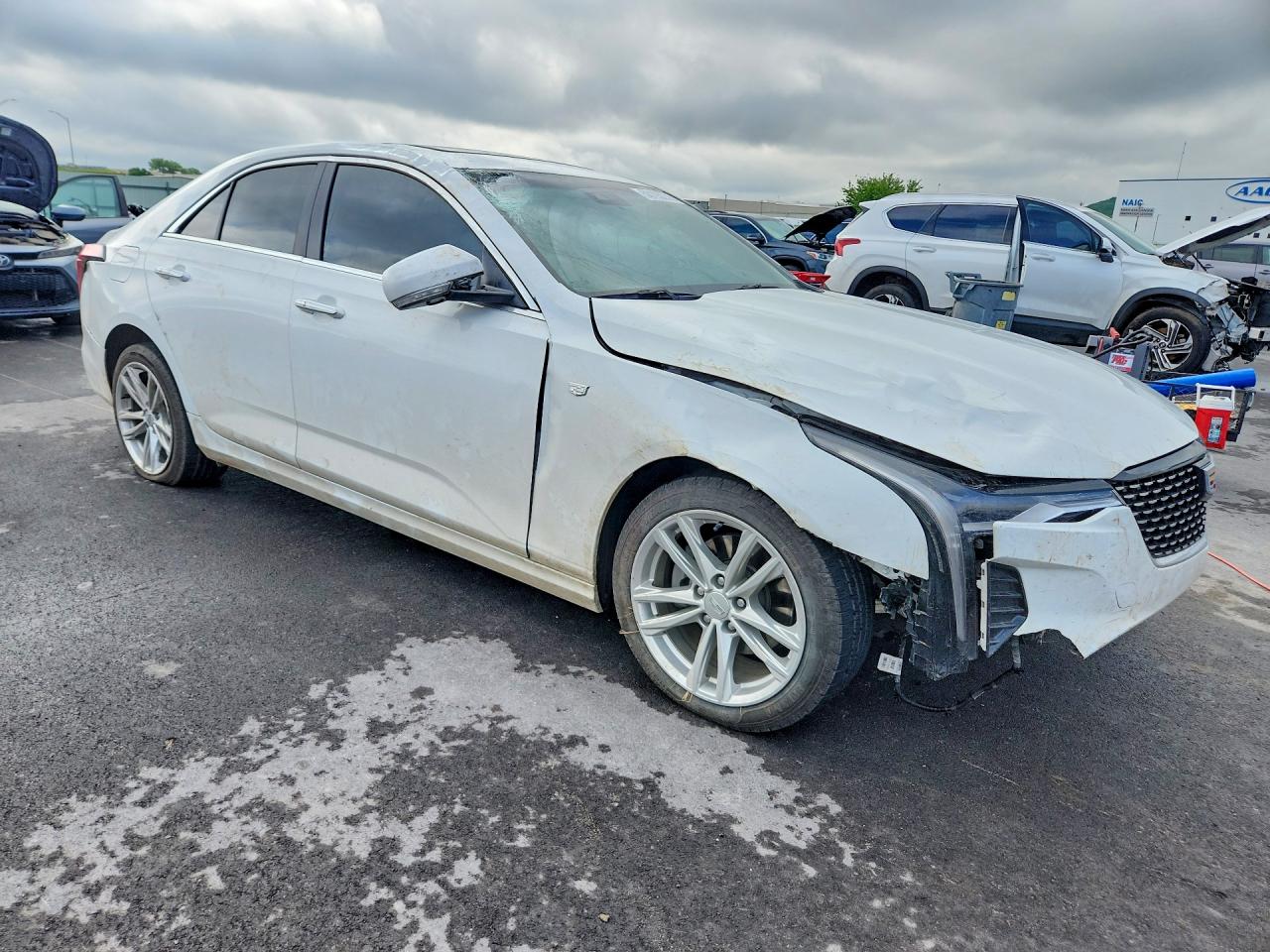 Cadillac CT4 Luxury +