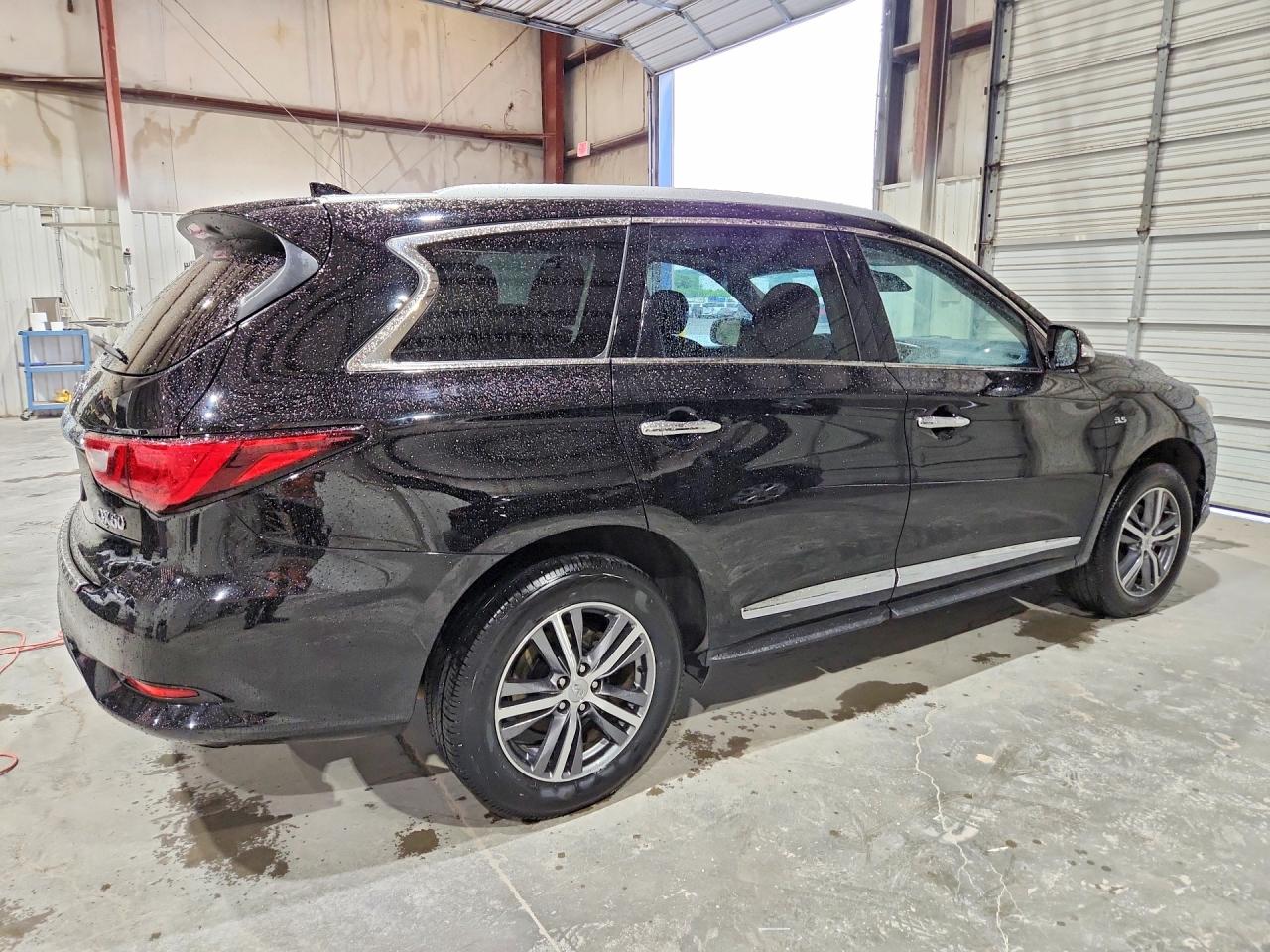 INFINITI Qx Luxe