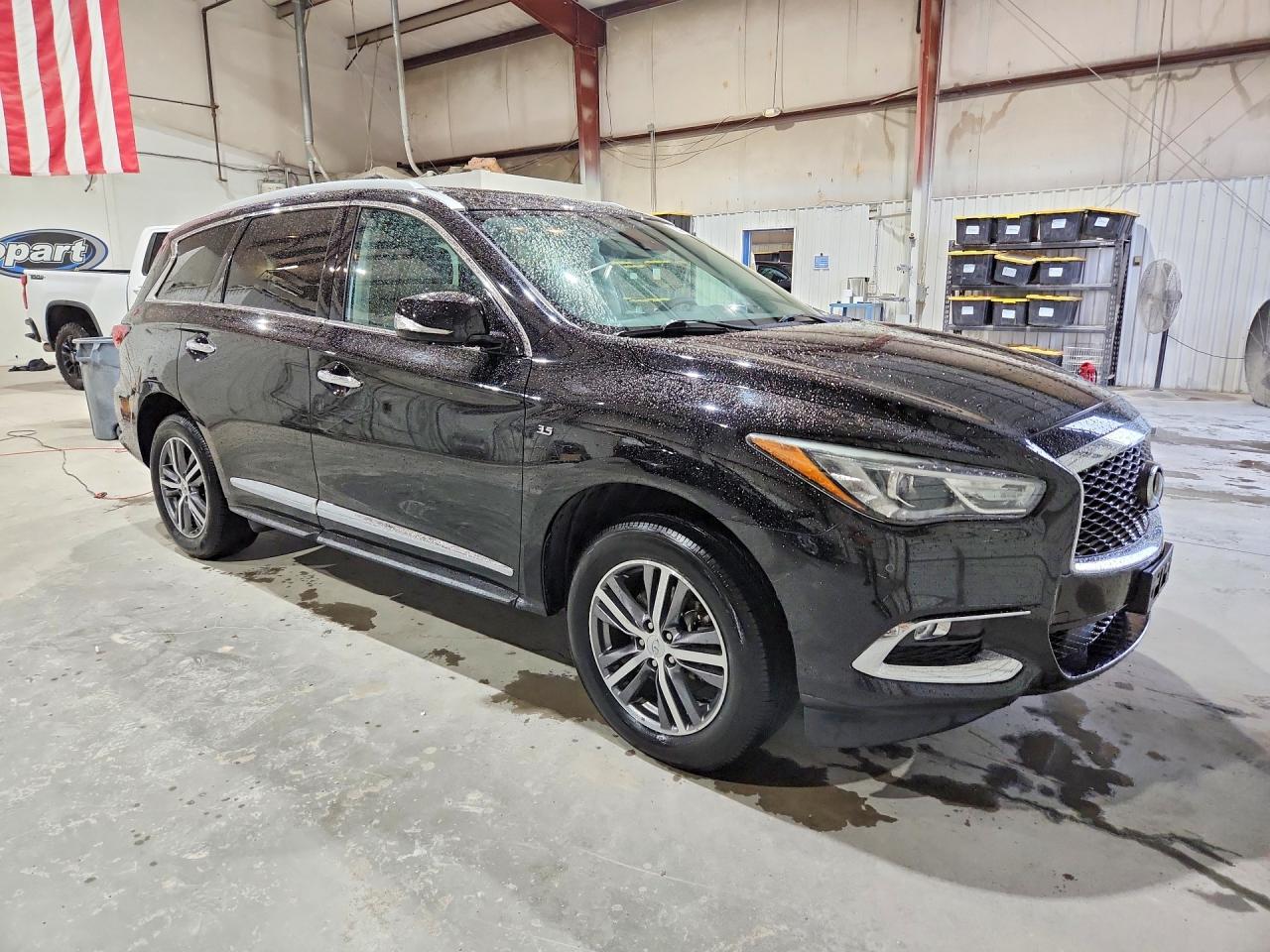 INFINITI Qx Luxe