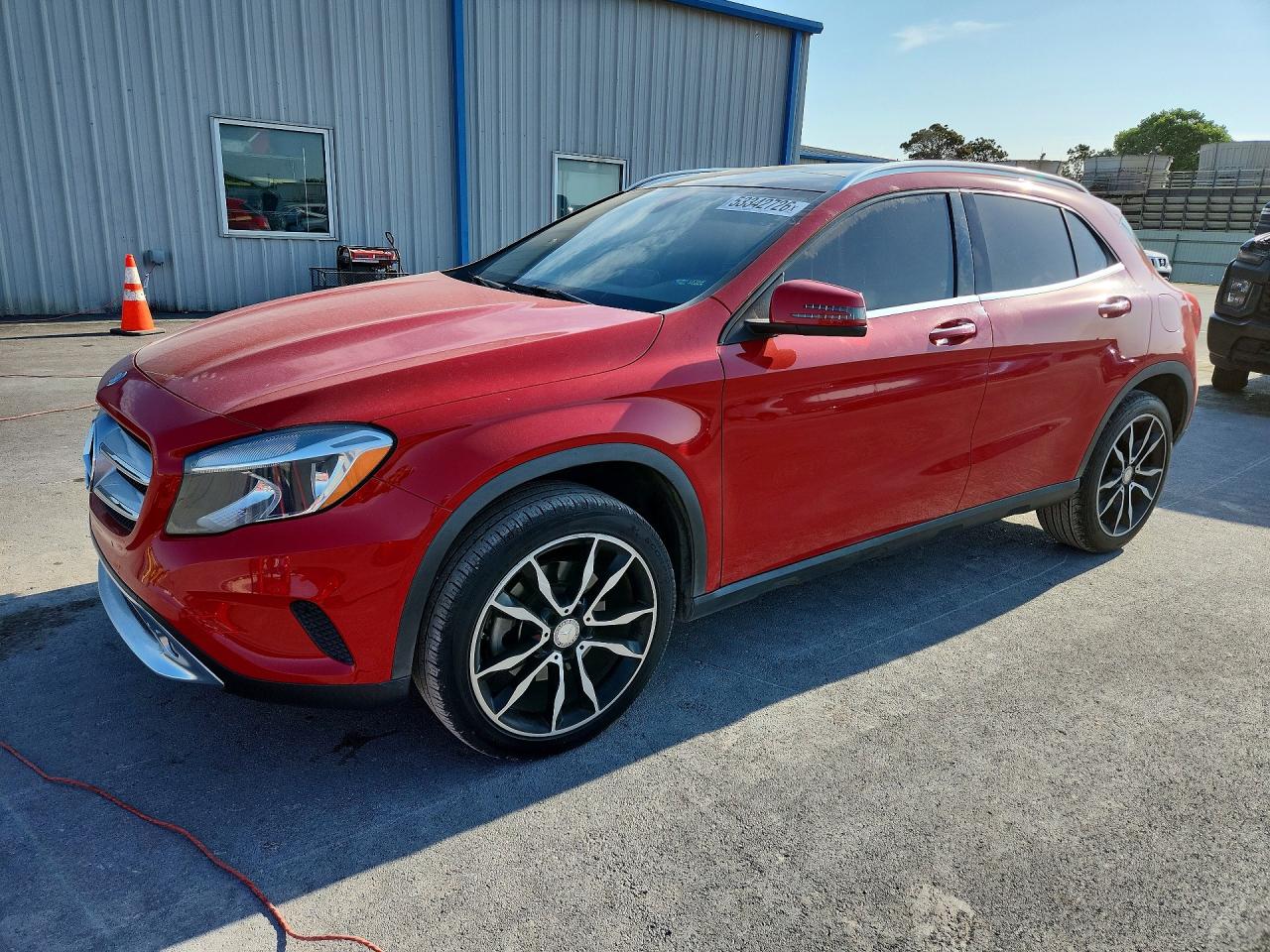 Salvage Mercedes-Benz GLA Image