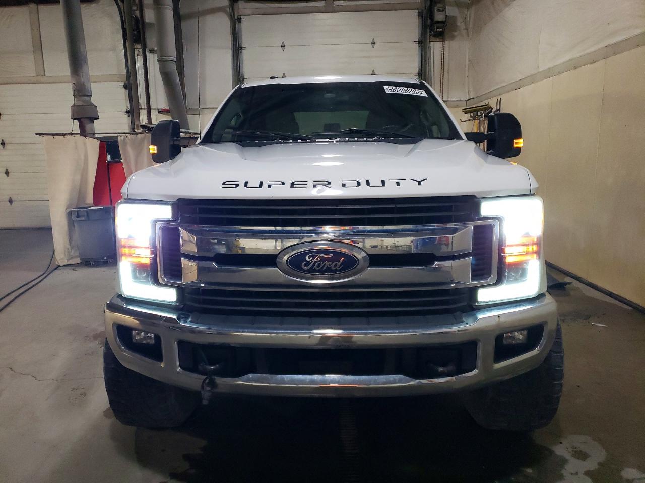 Ford F-350 Super Duty