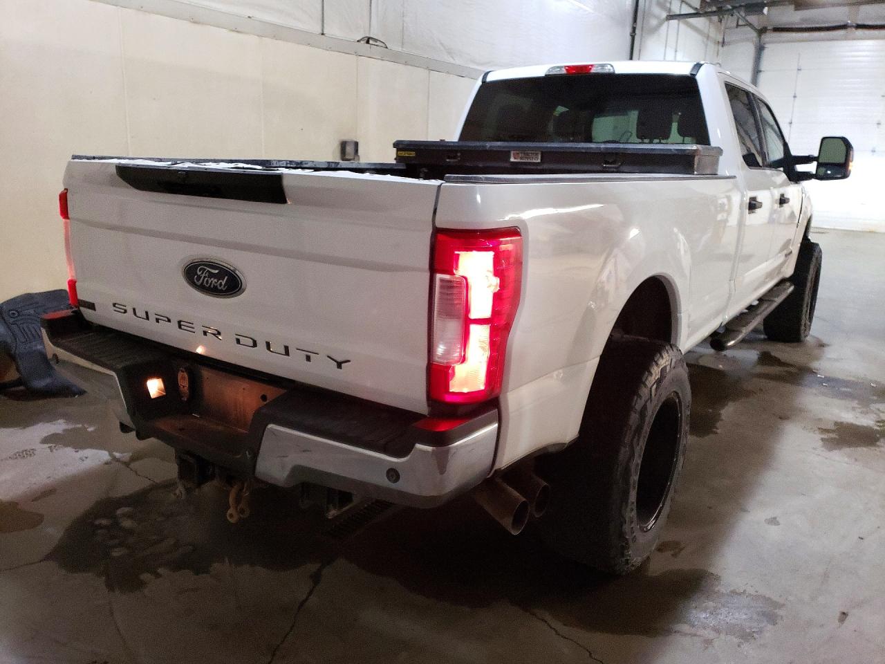 Ford F-350 Super Duty