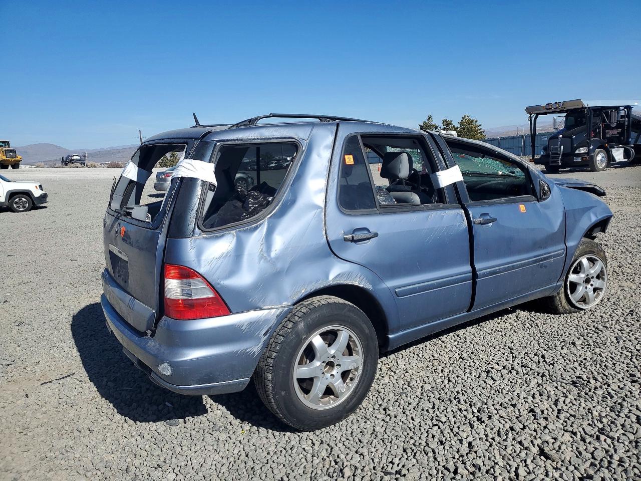 Mercedes-Benz M-Class 500