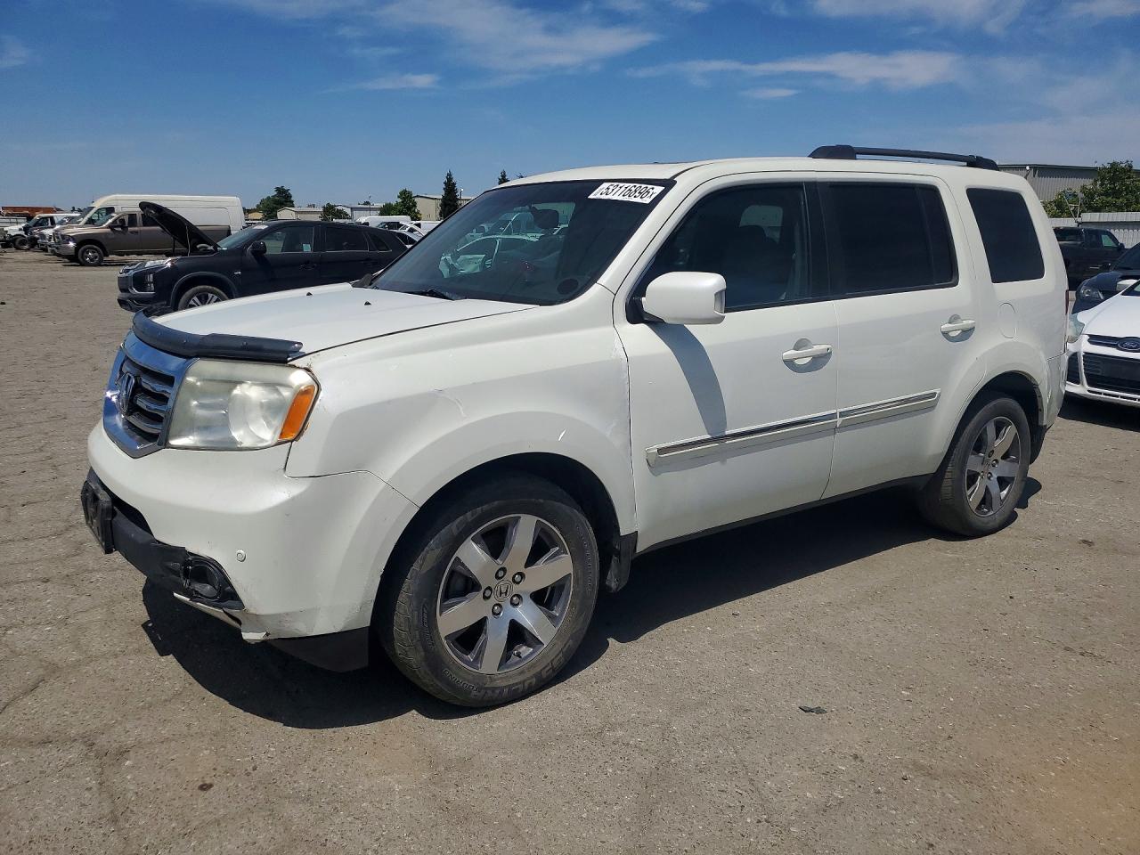 Salvage Honda Pilot Image