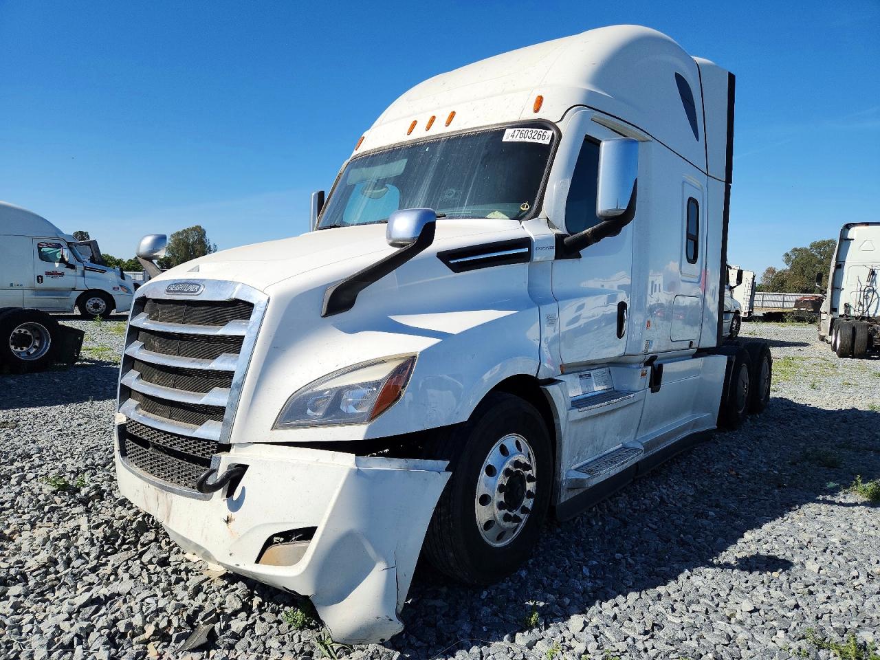 Freightliner Cascadia 126