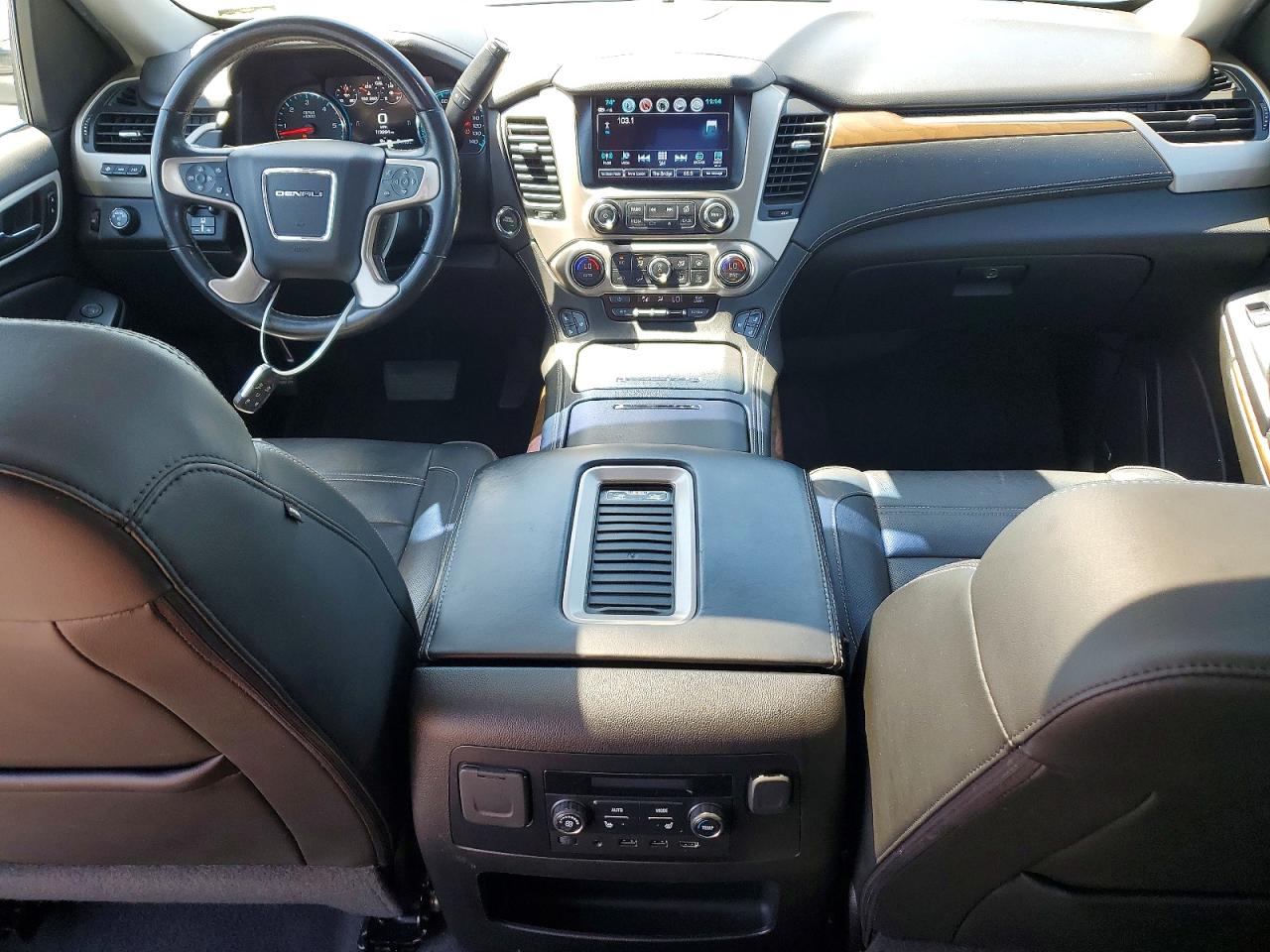 GMC Yukon Denali