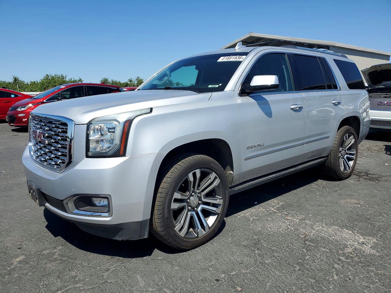 Salvage GMC Yukon Image