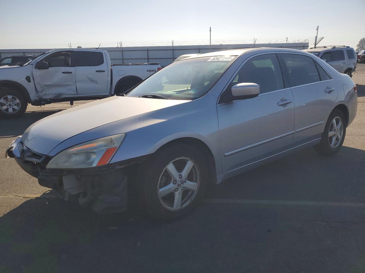 Salvage Honda Accord Image