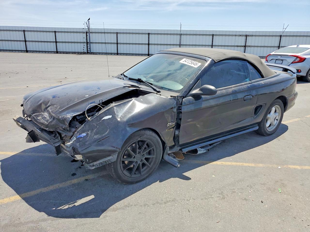 Salvage Ford Mustang Image