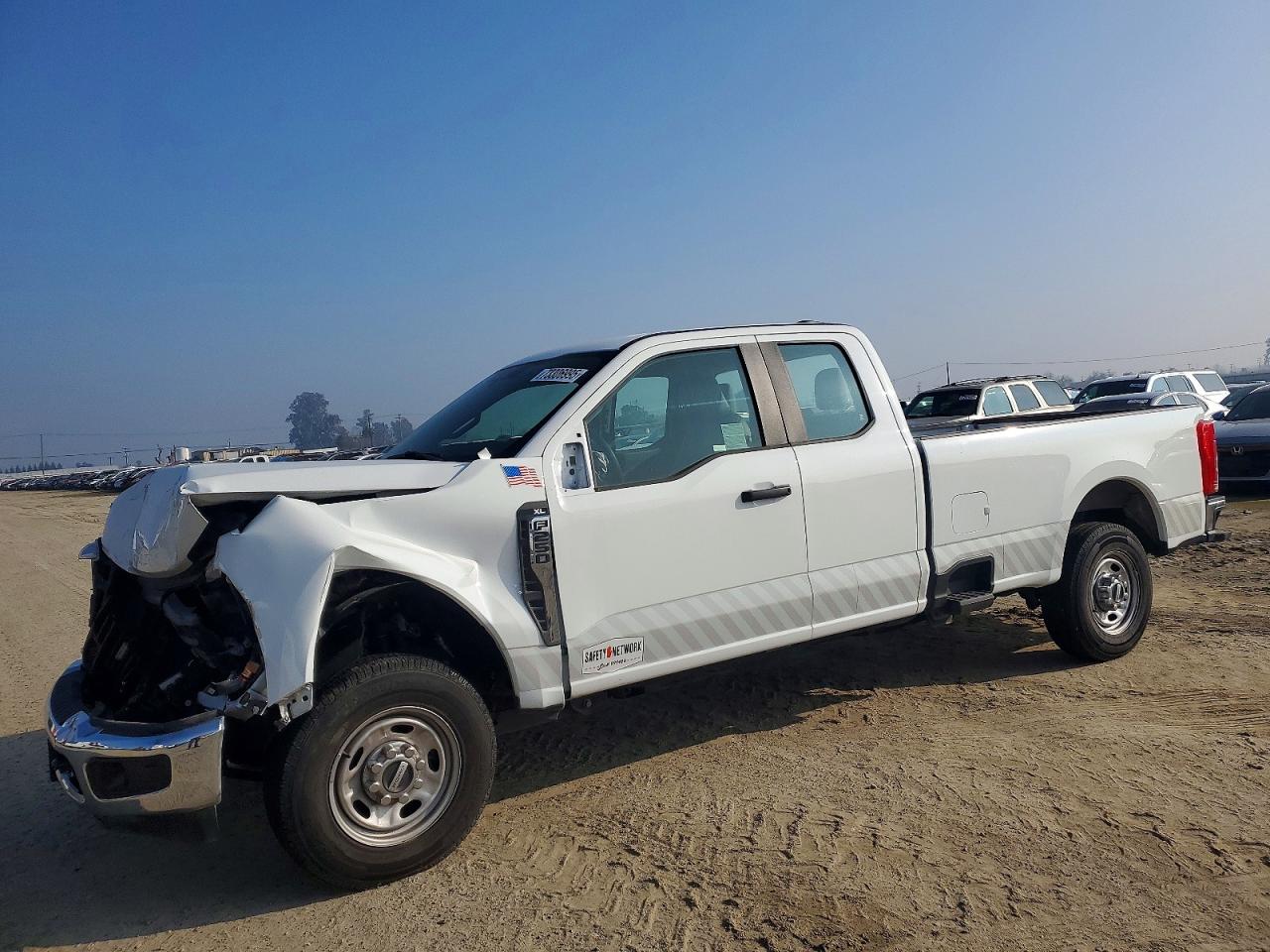 Salvage Ford F-250 Image