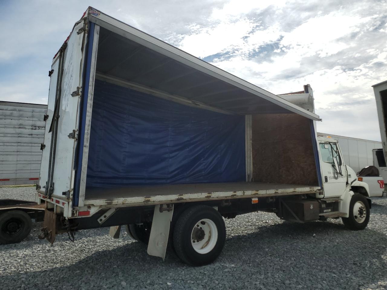 Freightliner Fl70