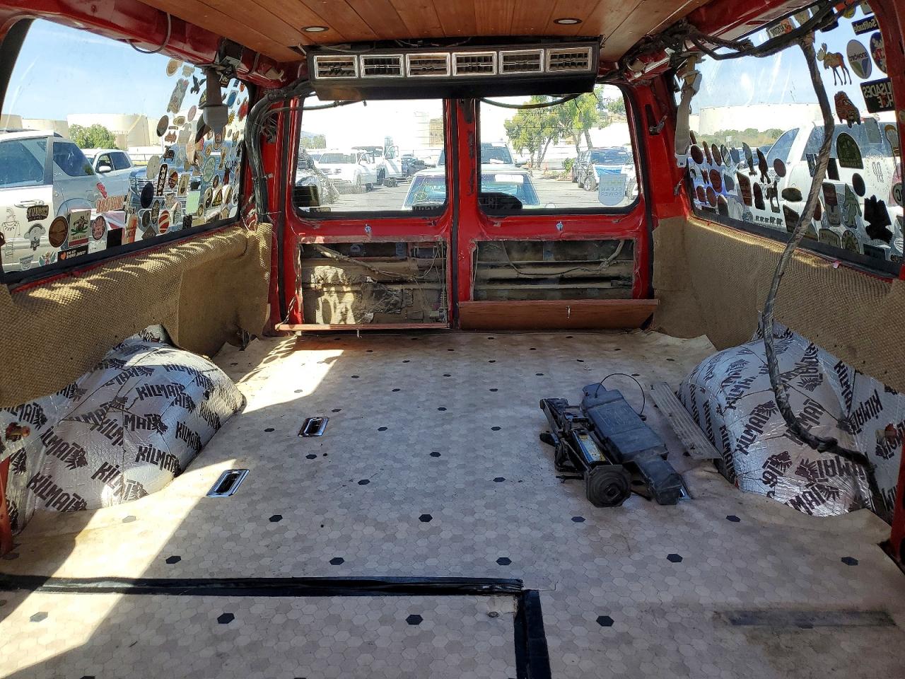 GMC Suburban K2500