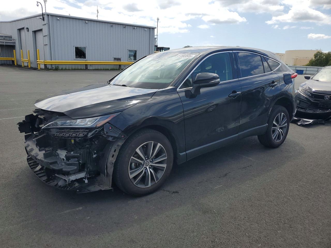 Salvage Toyota Venza Image