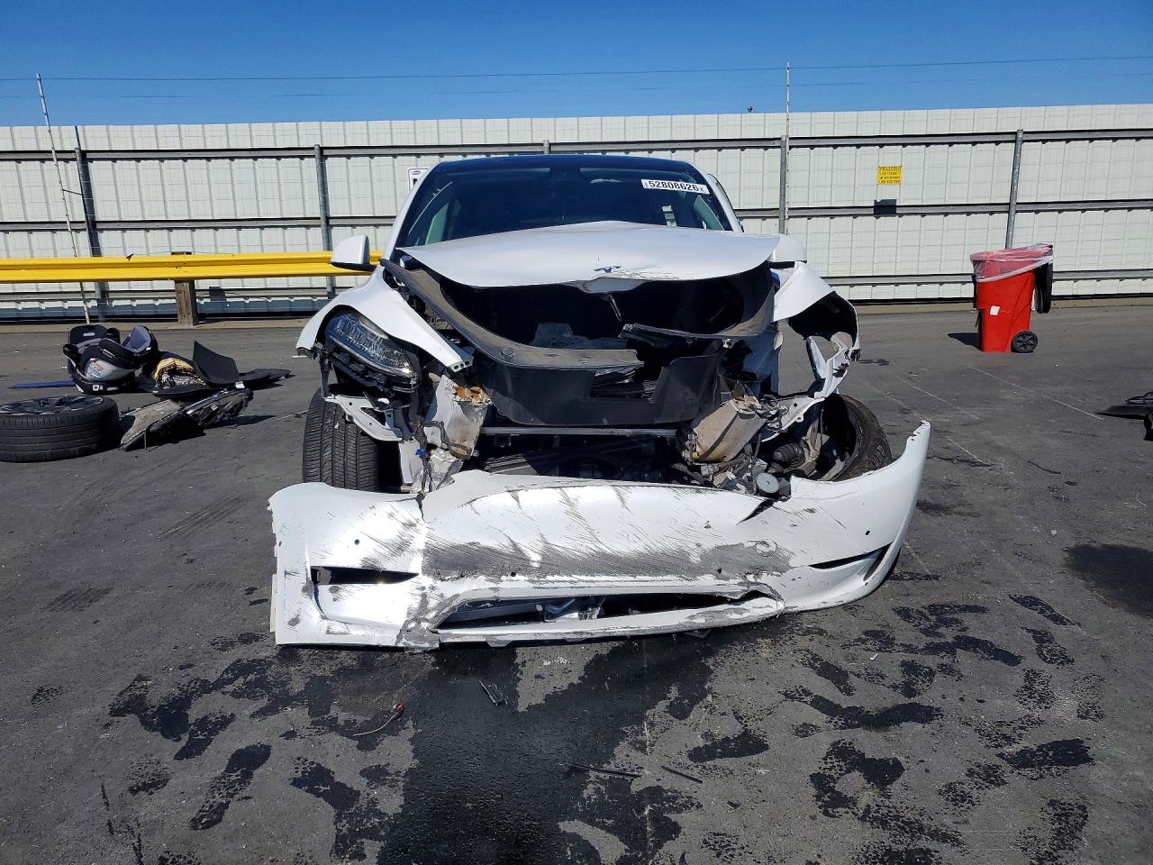 Tesl Model Y