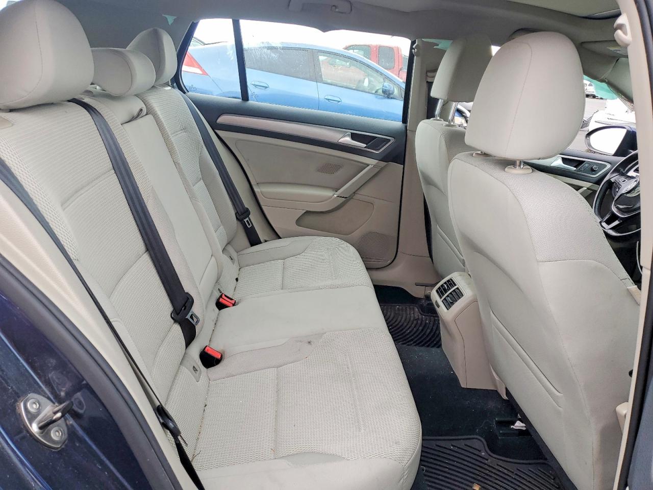 Volkswagen Golf S