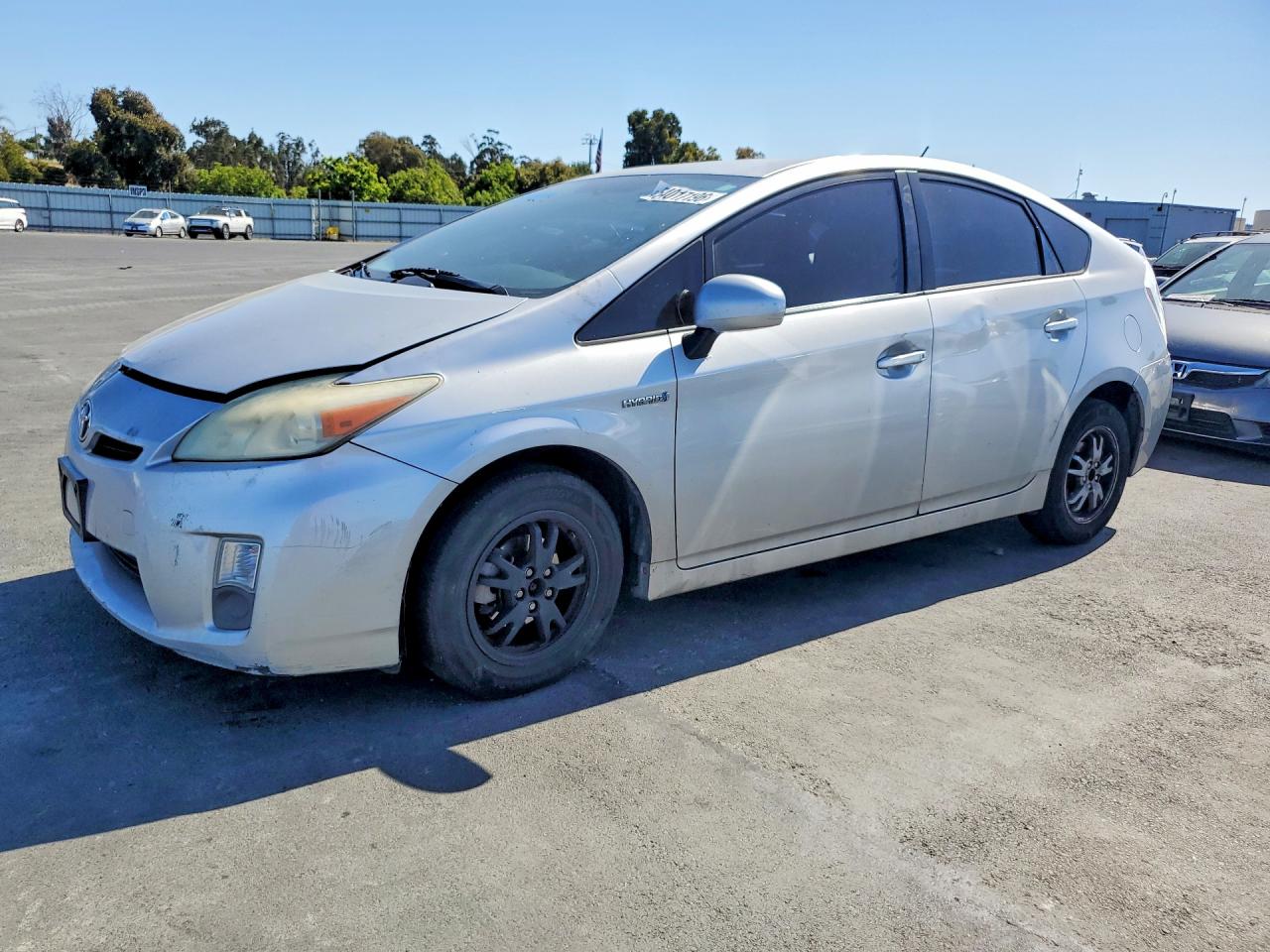 Salvage Toyota Prius Image