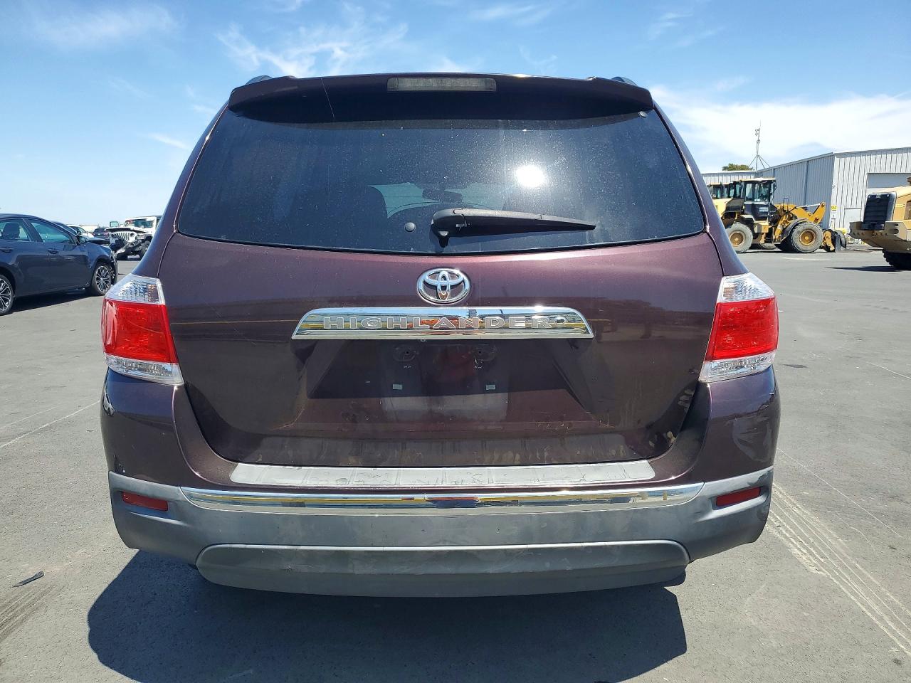 Toyota Highlander Base