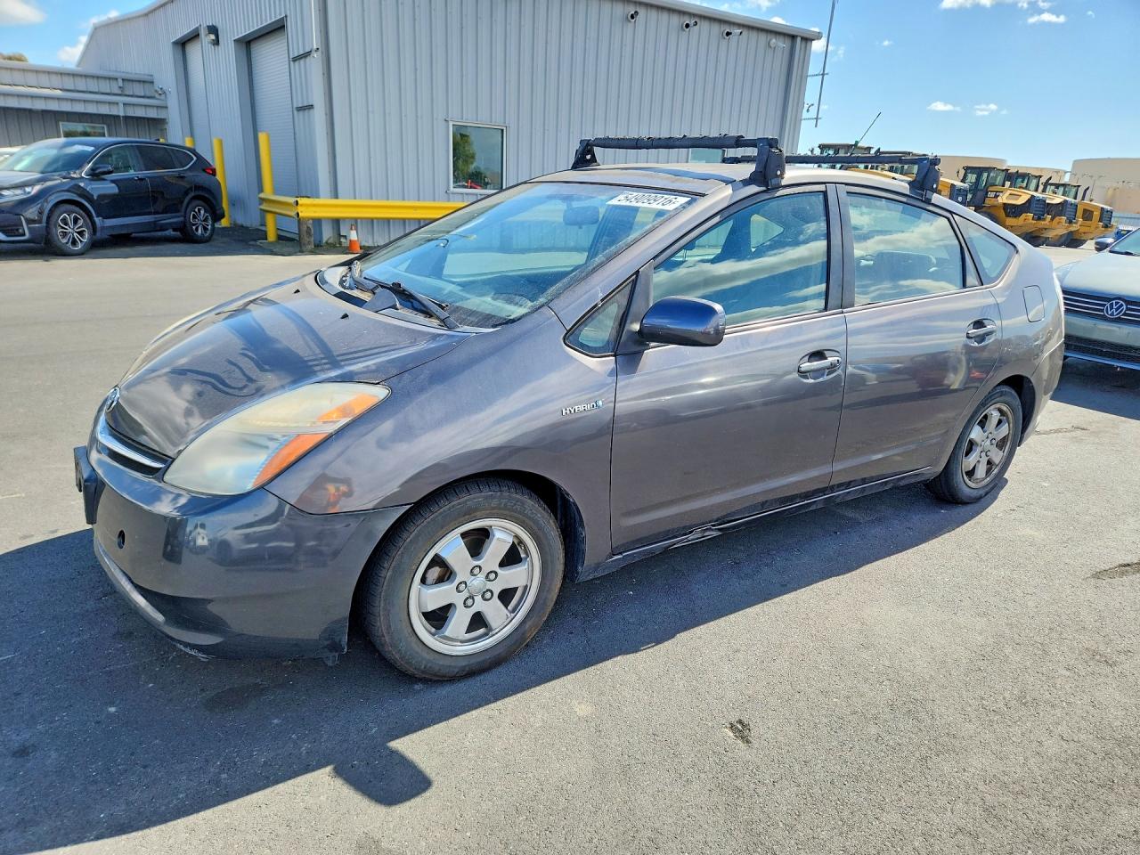 Salvage Toyota Prius Image