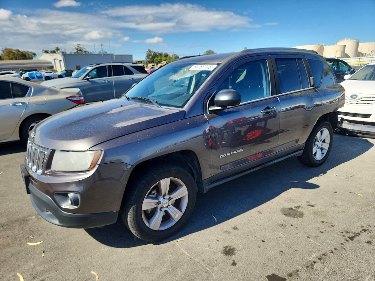 Salvage Jeep Compass Image