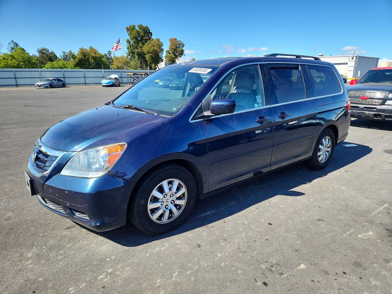 Salvage Honda Odyssey Image