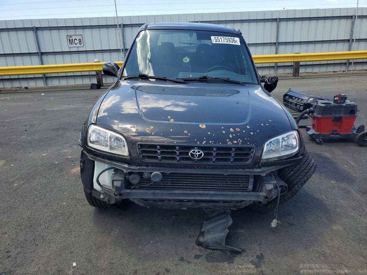 Toyota RAV4 Base