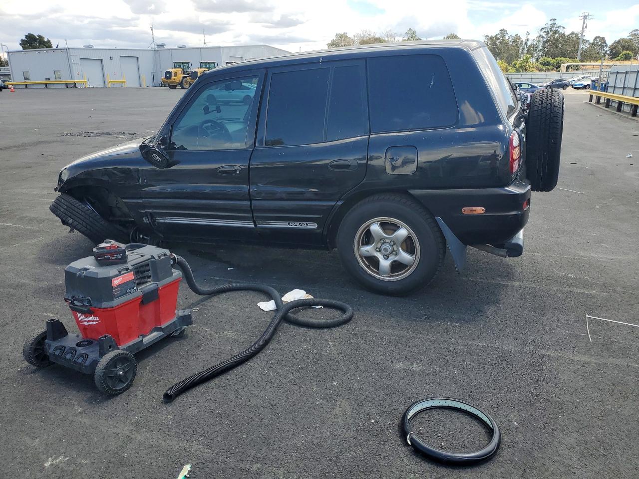 Toyota RAV4 Base