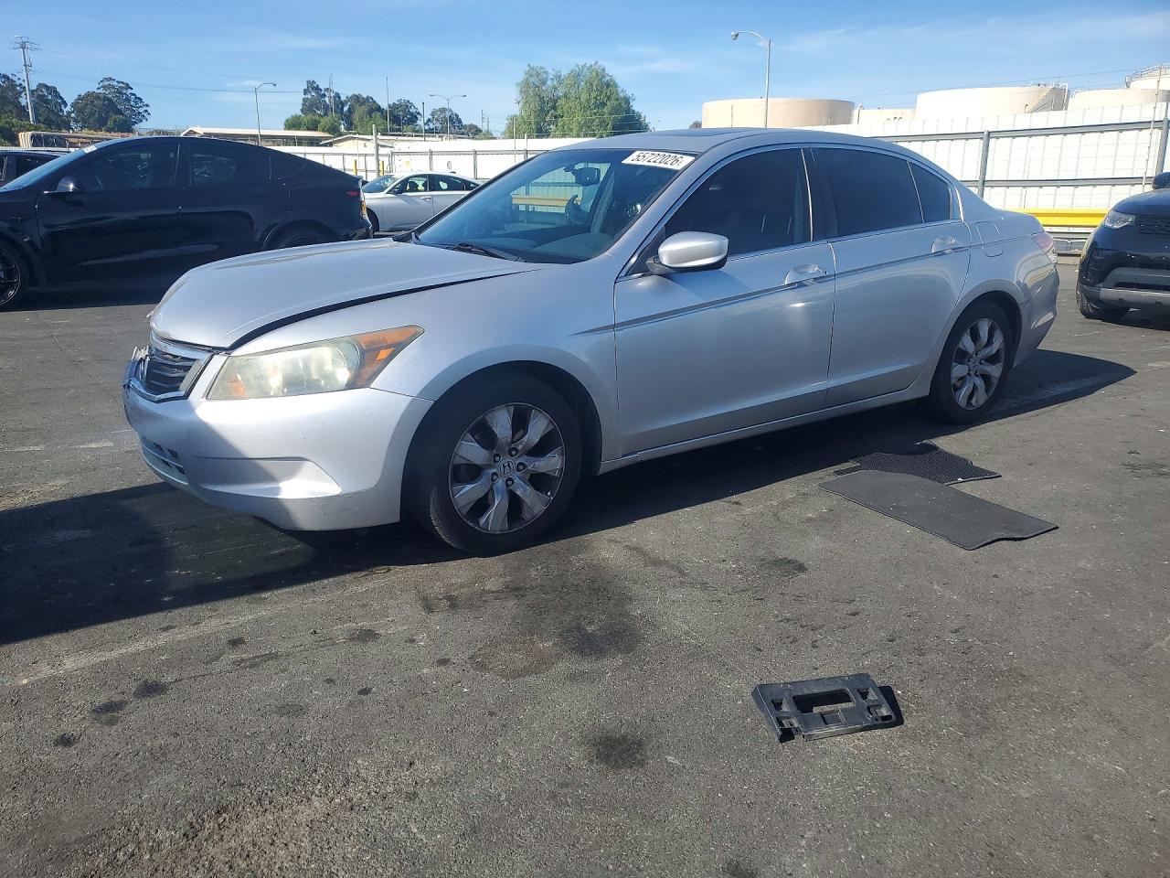 Salvage Honda Accord Image