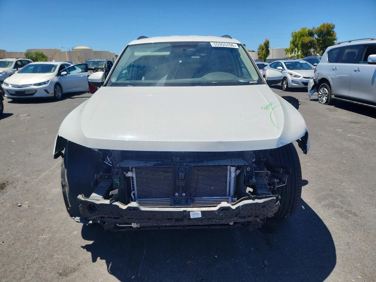 Volkswagen Tiguan S