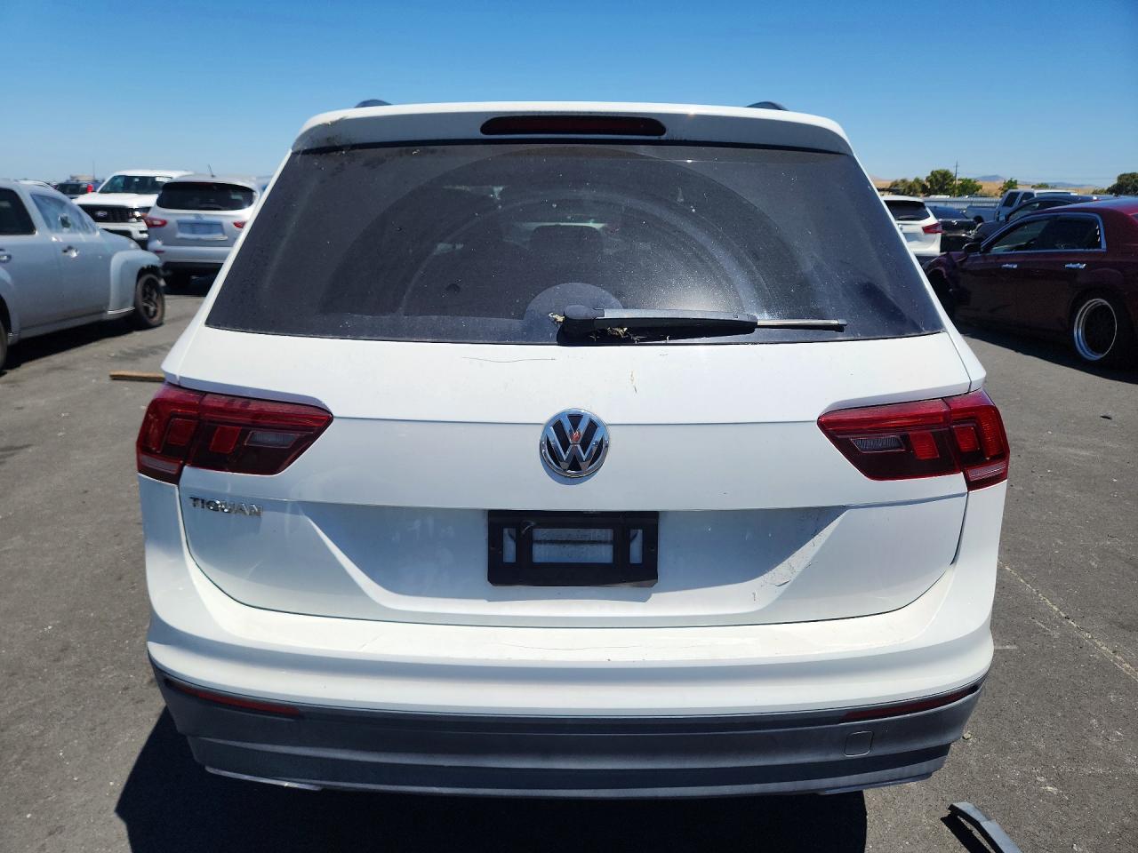 Volkswagen Tiguan S