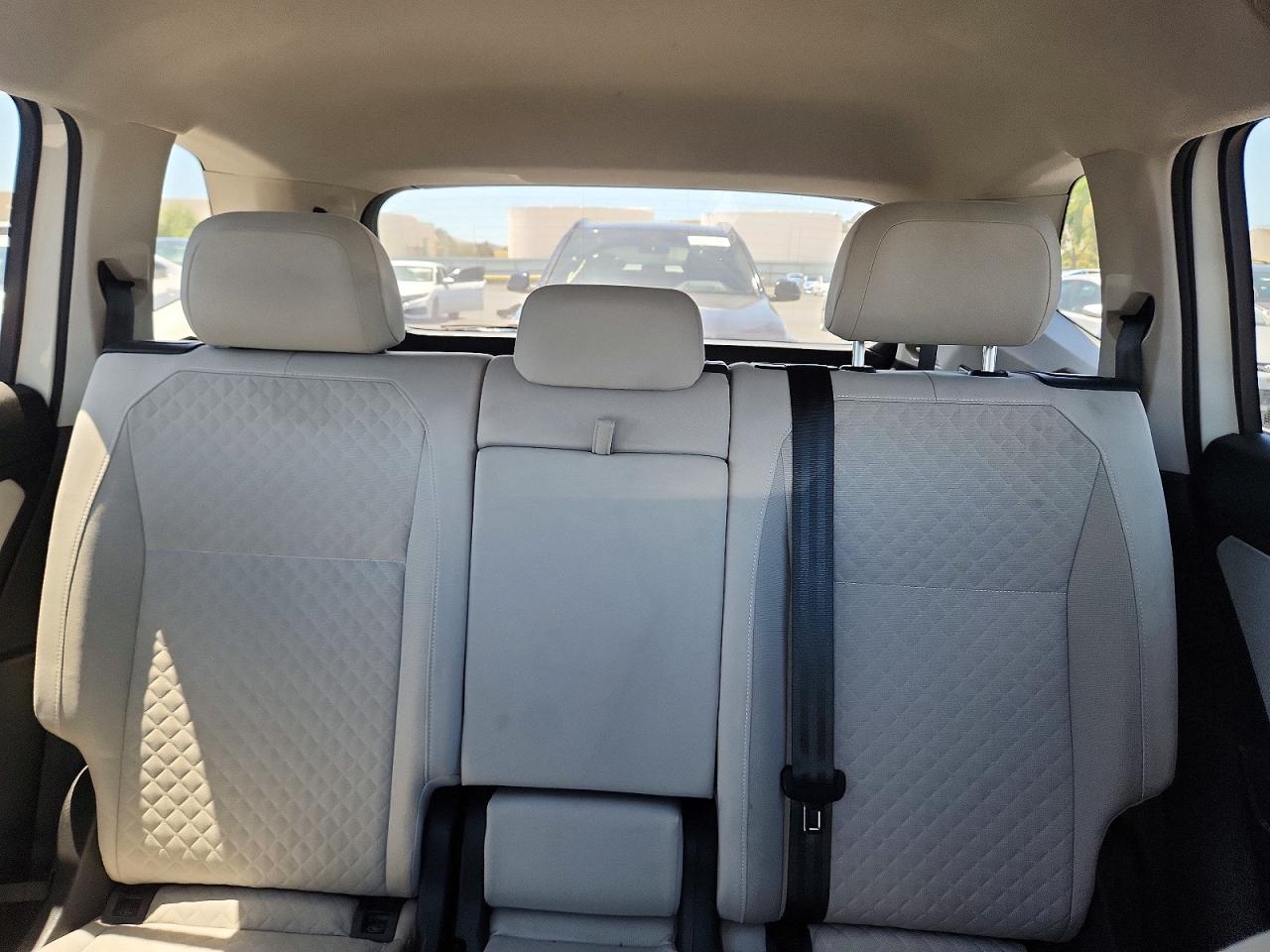 Volkswagen Tiguan S
